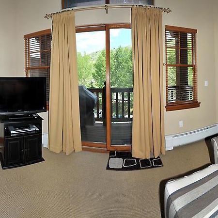 Lodge At Brookside Avon Village Habitación foto