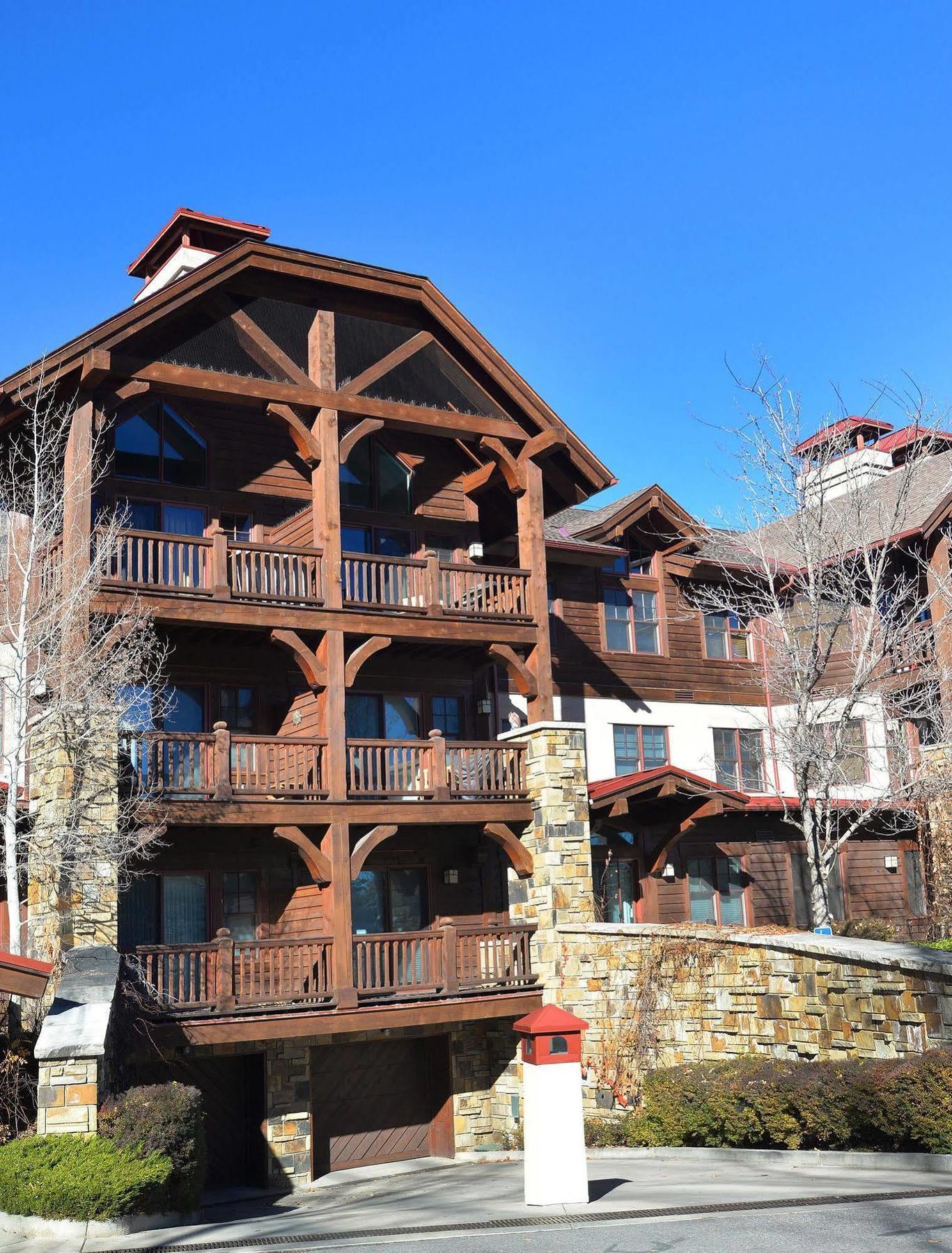 Lodge At Brookside Avon Village Exterior foto